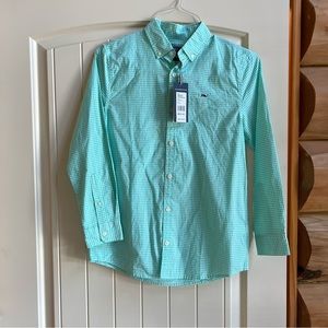 NWT Vineyard Vines blue button down Boys M 12-14